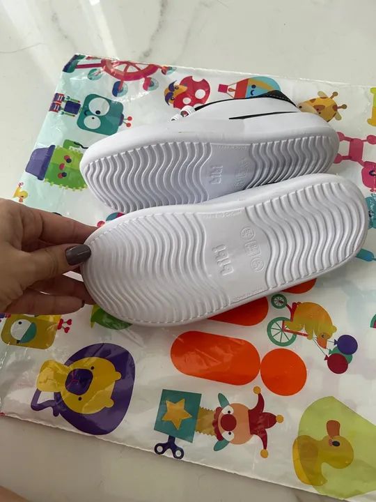 Tênis Infantil - Branco com Preto - Foto 3