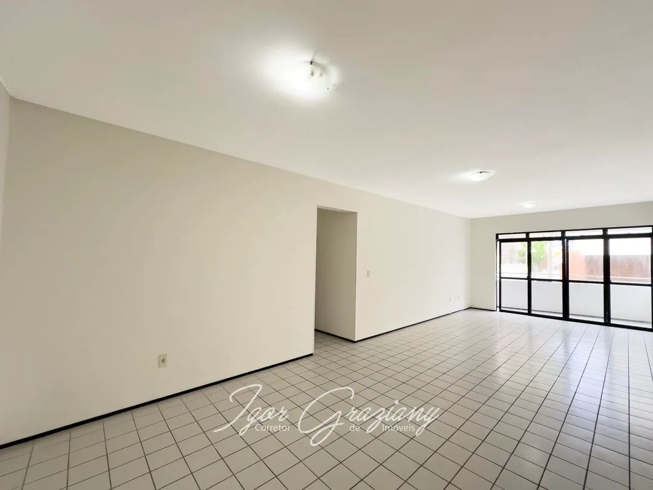 Fantastico!   Apto Nascente de 130 m² com 3 quartos sendo 2 suítes + DCE a poucos passos d