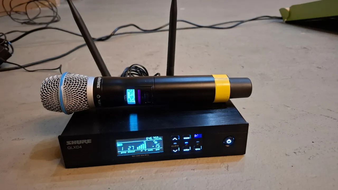 Microfone sem fio Shure QLXD - 57