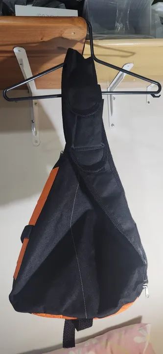 Mochila unisex em formato de triângulo  - Foto 5