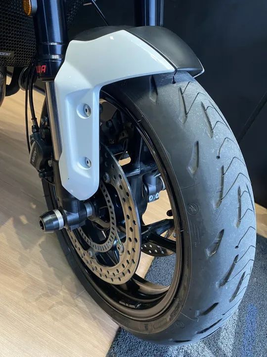 TRIDENT 660 - Foto 15