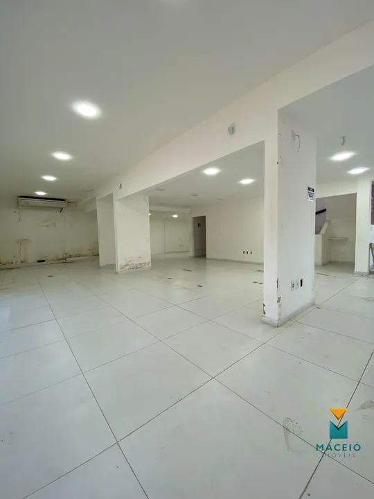 Alugo excelente prédio comercial na antiga Av. Amélia Rosa - Foto 13