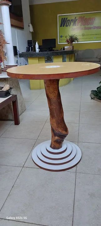 Mesa Circular de Apoio