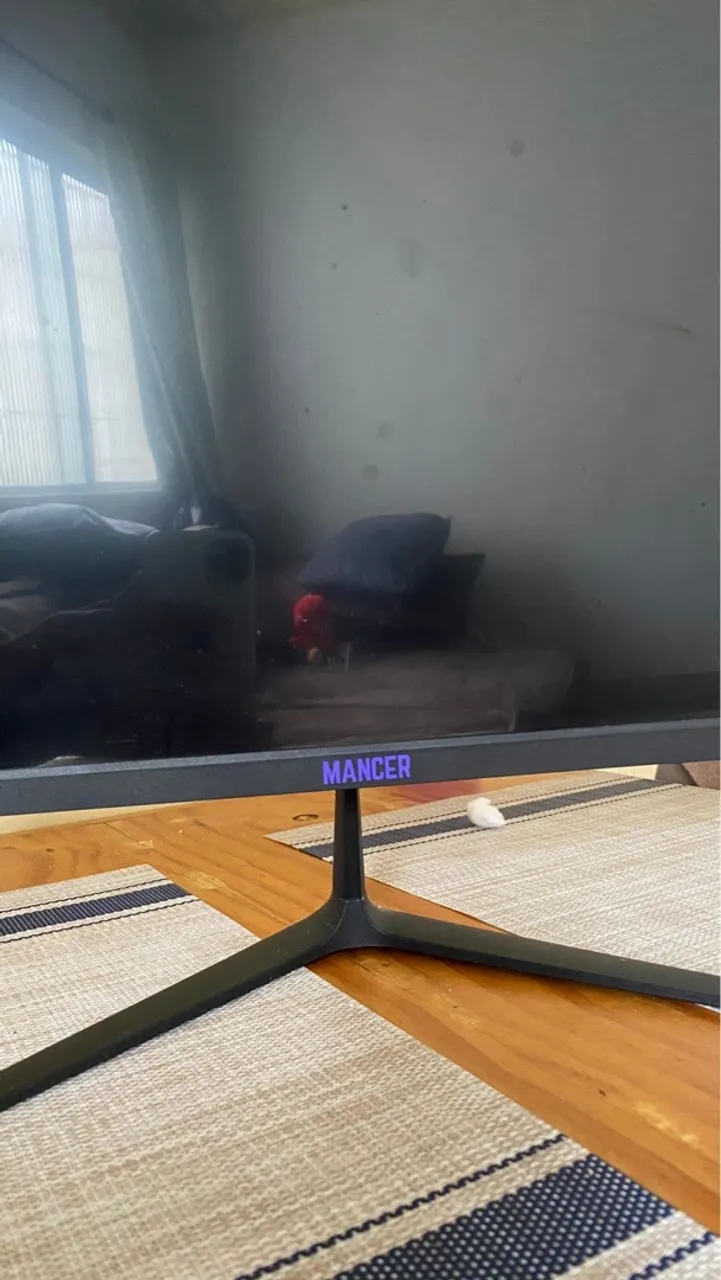 VENDE-SE MONITOR GAMER MANCER