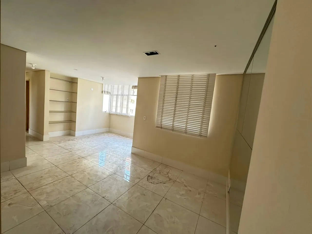 Imóvel para venda com 71 metros quadrados com 2 quartos em Setor Sul - Goiânia - GO