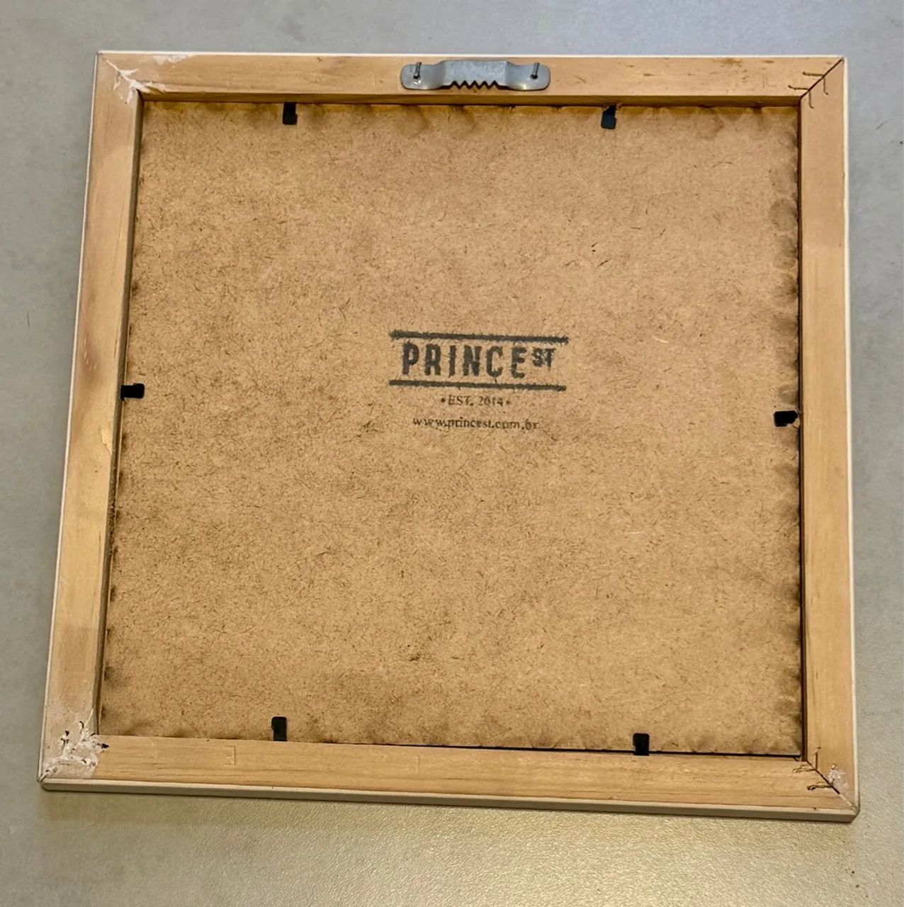 Quadro decorativo floral em MDF e moldura branca 23x23 - Foto 2