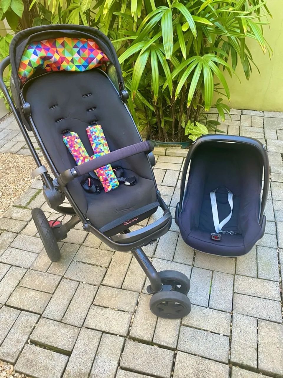 Carrinho Quinny Buzz + Bebê Conforto Bébé Confort - Originais, trazidos de Portugal