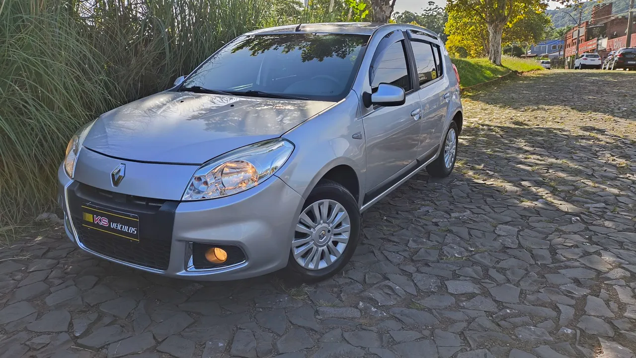 SANDERO PRIVILEGE 1.6 8v