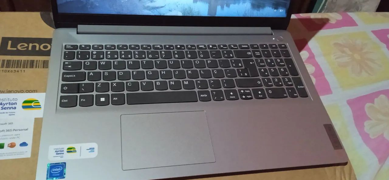 Notebook Lenovo - (Novo) - Foto 2