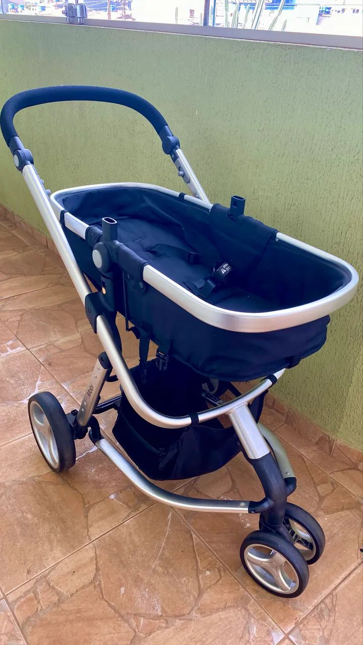 CARRINHO MOISÉS E BEBÊ CONFORTO 