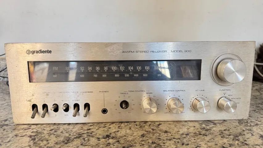 Receiver Gradiente Model 900 (Para Restauração)  