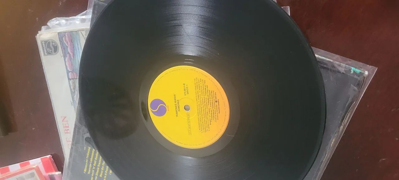 LP Vinil Duplo Ramones Mania - Disco de Vinil - Foto 3