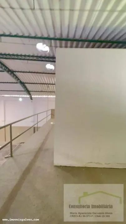 Contate-me ( 21 ) 9 9 2 4 6 2435 - Corretora Cida Alves Você está em busca de um galpão pa - Foto 4