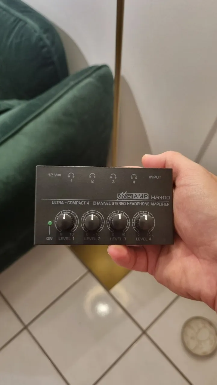 Amplificador de Fones HA400 - 4 Canais Estéreo (Mesmo modelo do Behringer)