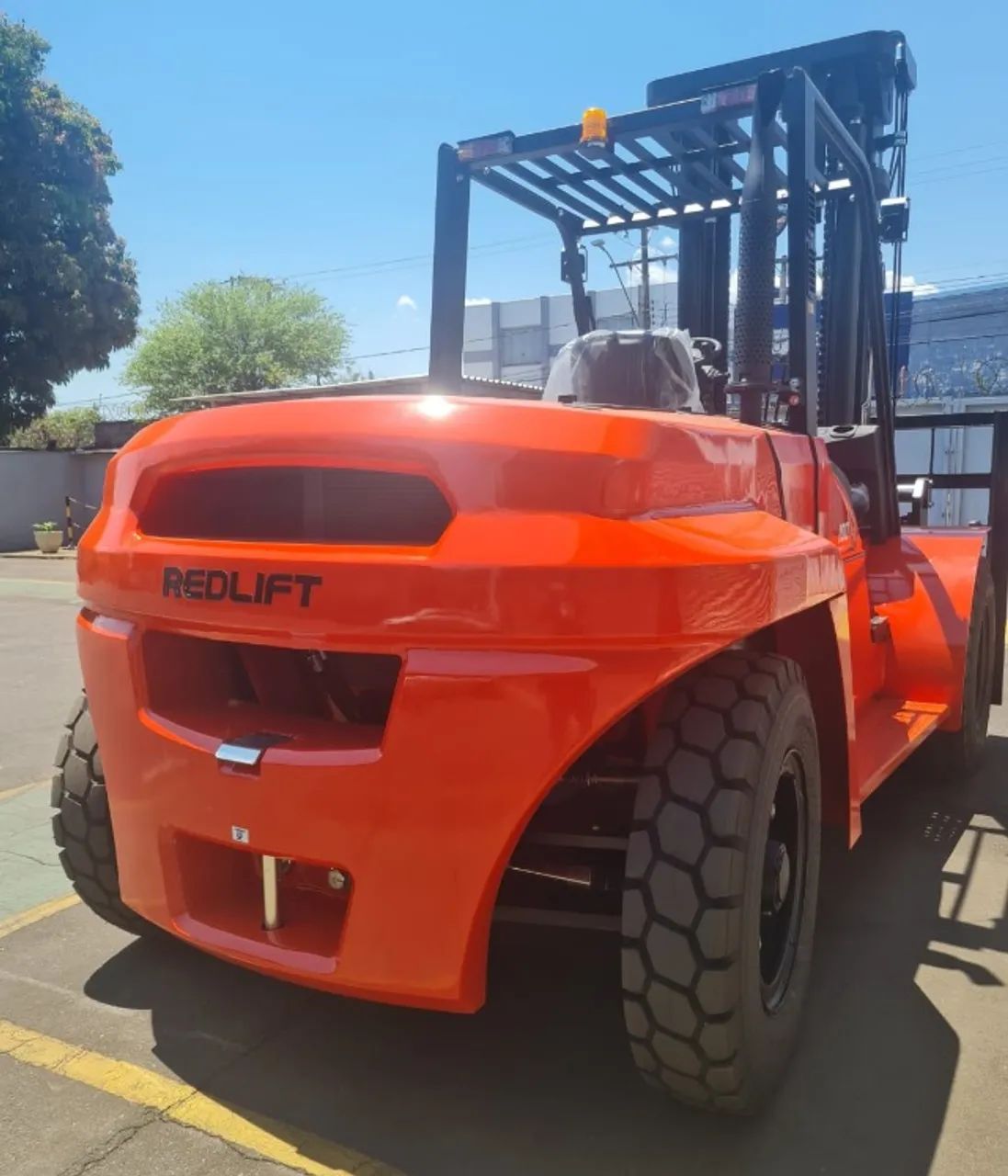 Empilhadeira Nova Diesel 10t Duplex 4,0m Desloc.+ Posicionador - Foto 5