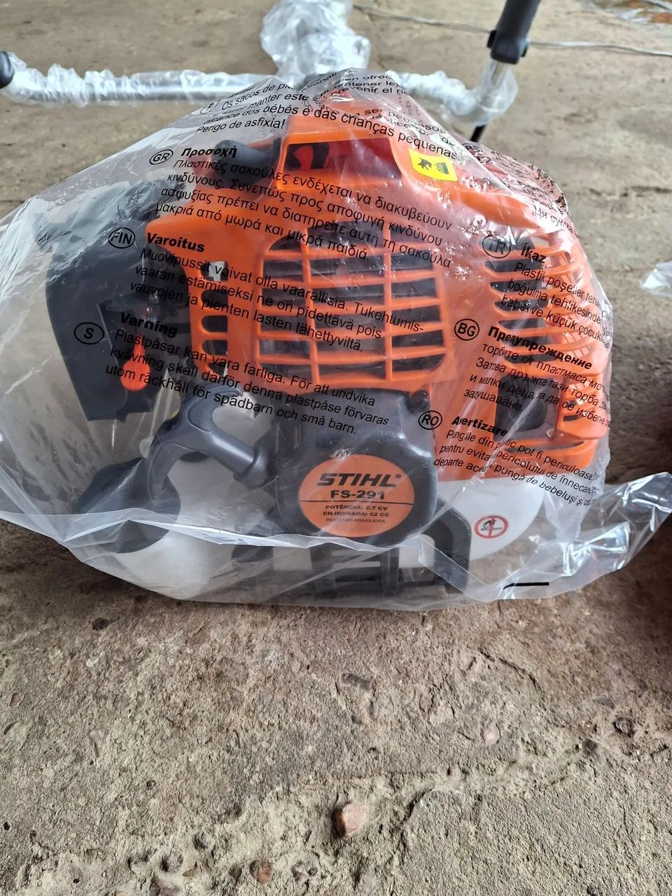 Vendo uma roçadeira nova da Stihl  - Foto 2