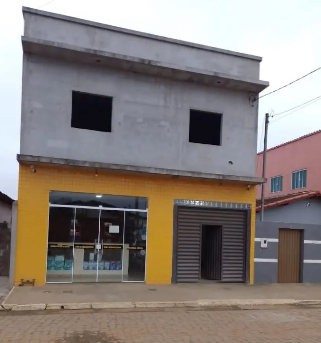 Imóvel com ponto comercial em divisopolis mg