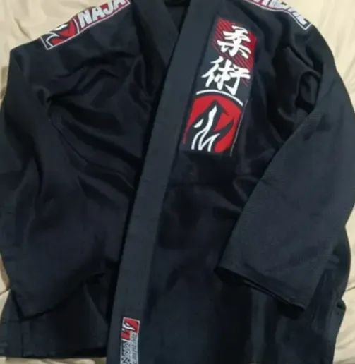 Kimono jiu-jitsu Naja Preto A2 - Nunca usado!