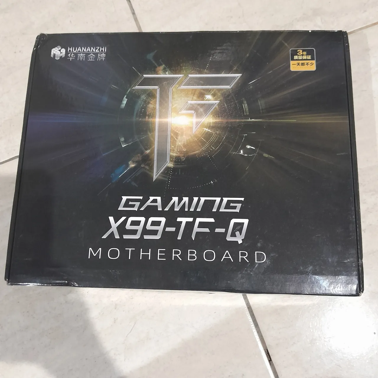Placa Mãe mais processador memórias e fonte. 
