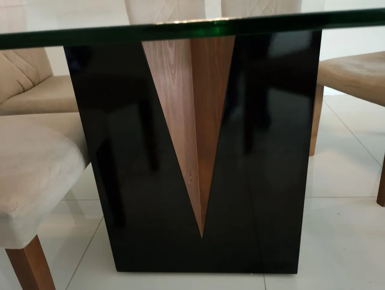 Mesa de Jantar de Vidro com 8 Cadeiras - Foto 3