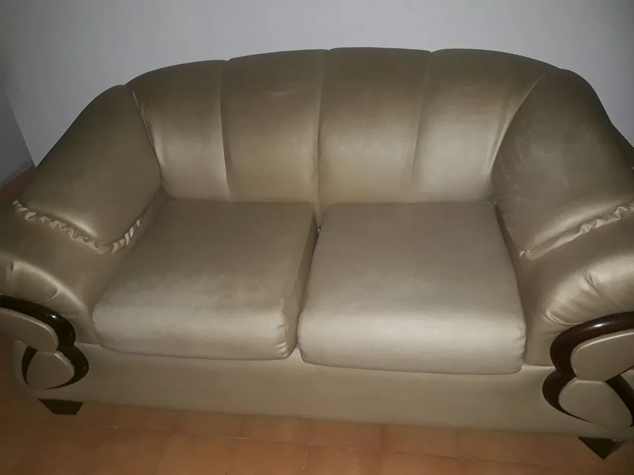 Sofá 3 lugares bege ótimo estado!64842833175809124