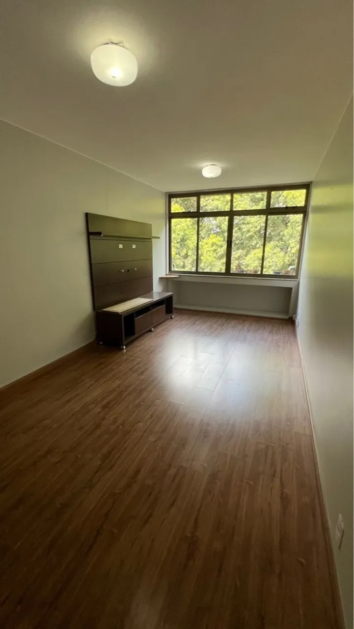Alugo Apartamento em Brasília/DF - Asa Norte