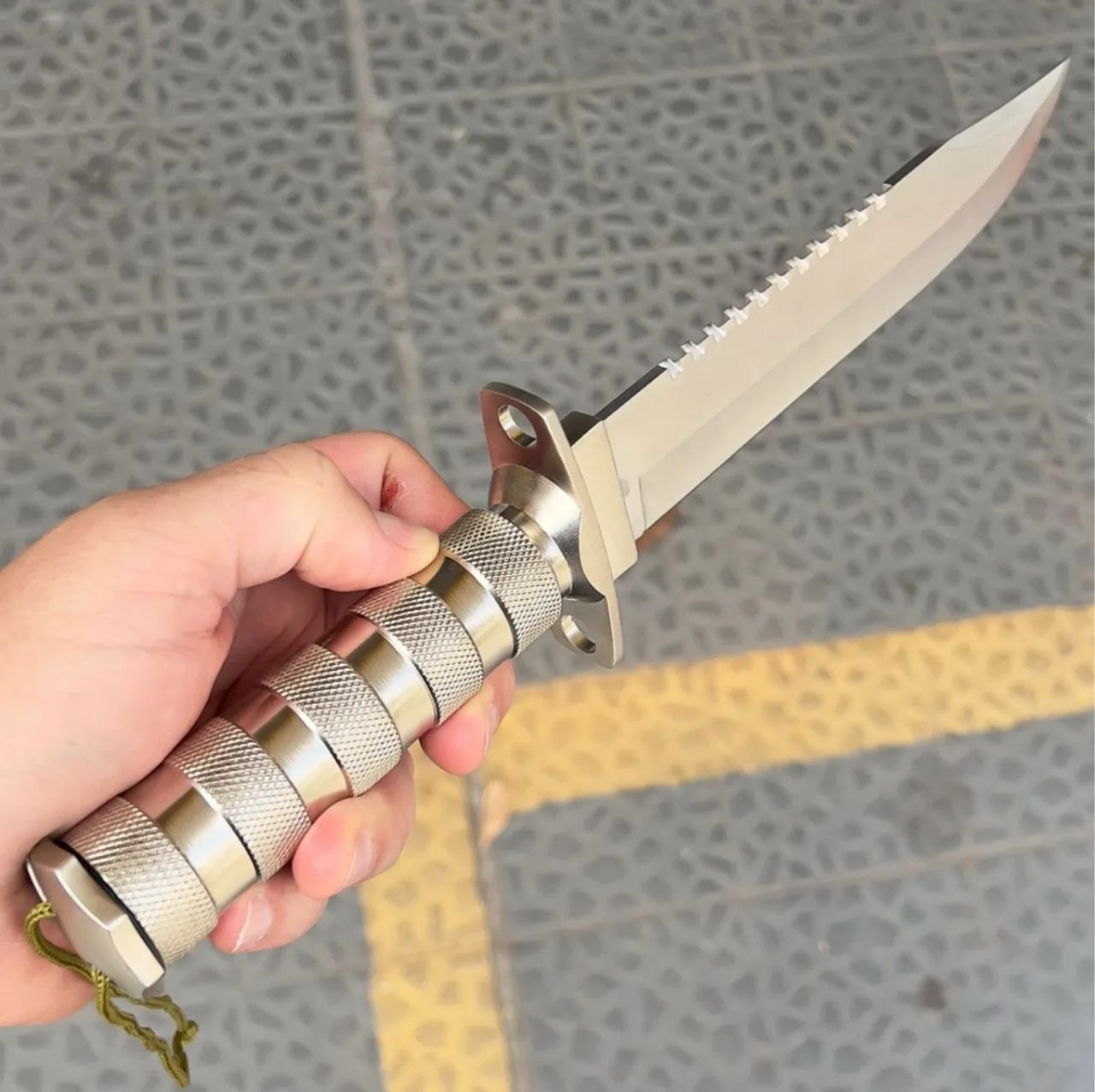 Faca Tática de Sobrevivência - Aço Inoxidável - Foto 4