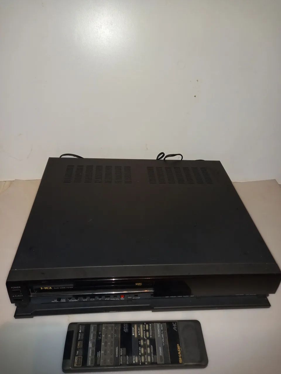 Vidio cassete sharp modelo Vc-1094b,com controle original 