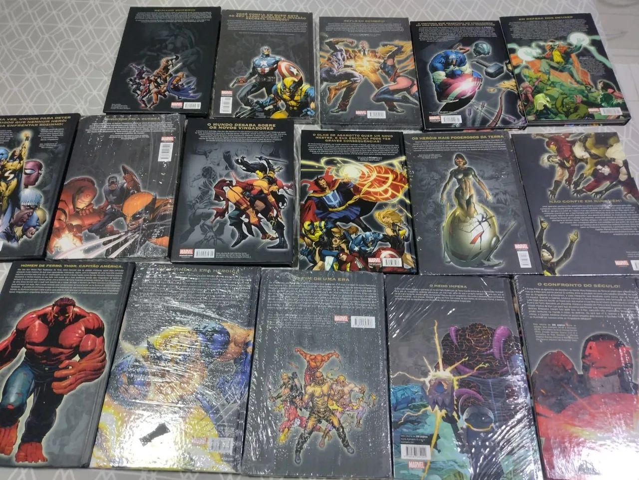 Vingadores - Bendis - Marvel Deluxe - 24 Edições - Panini - Coleção completa - Foto 2
