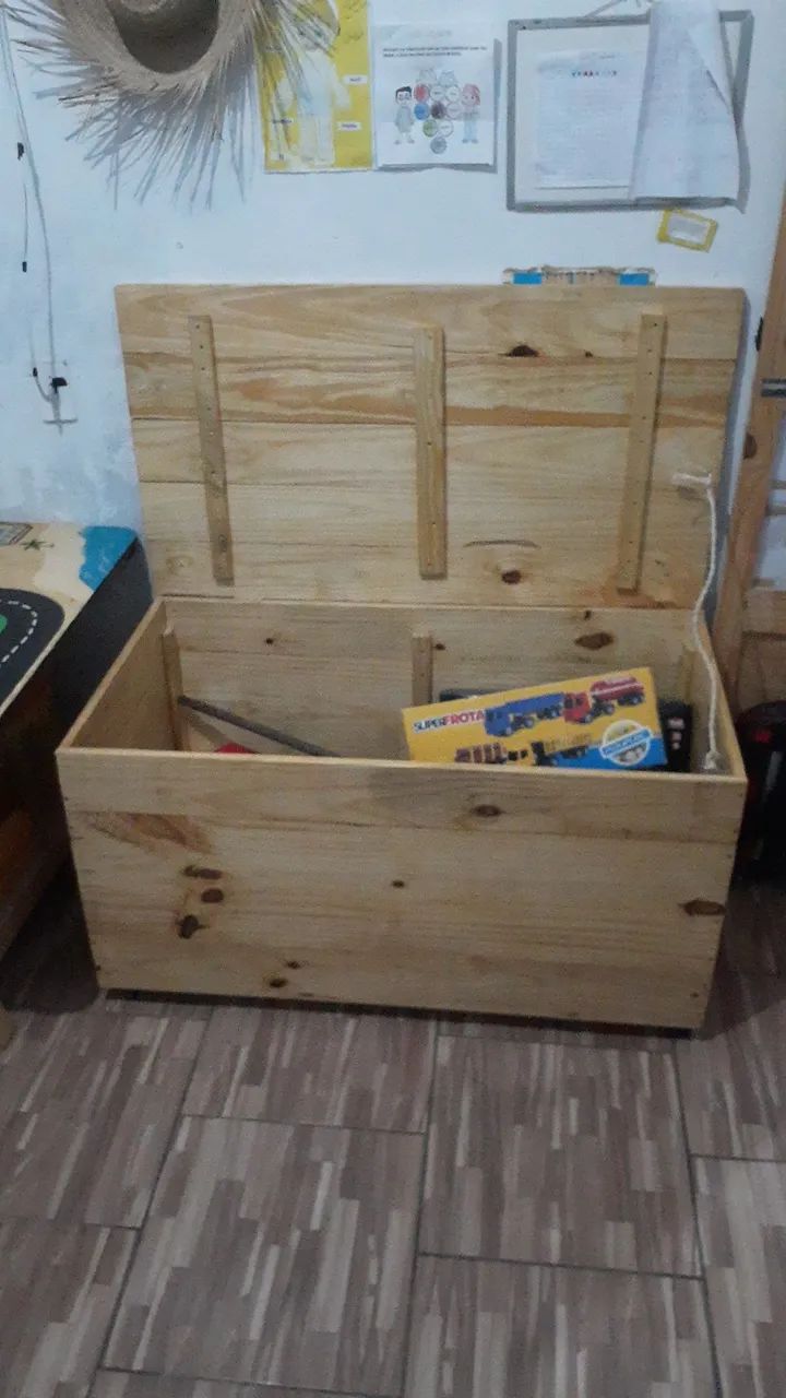 Baú de madeira de pinho para organização chama no zap * 
