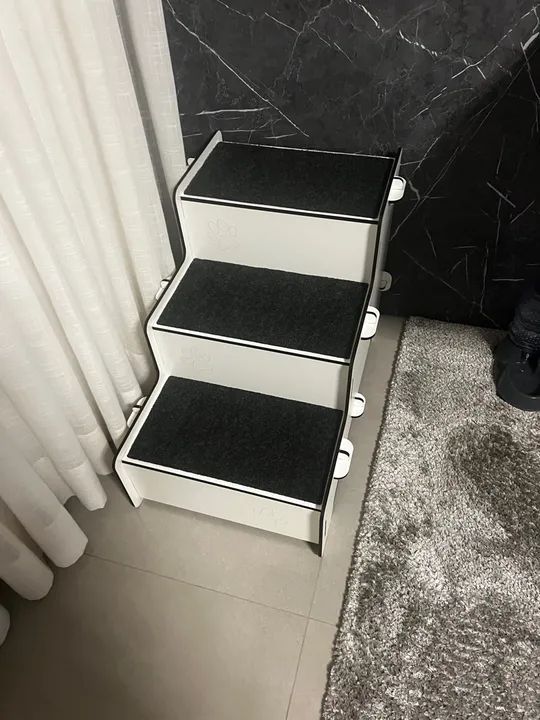 Escada pet novinha  - Foto 2
