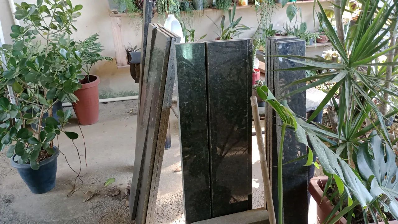 Placas de granito verde Ubatuba 