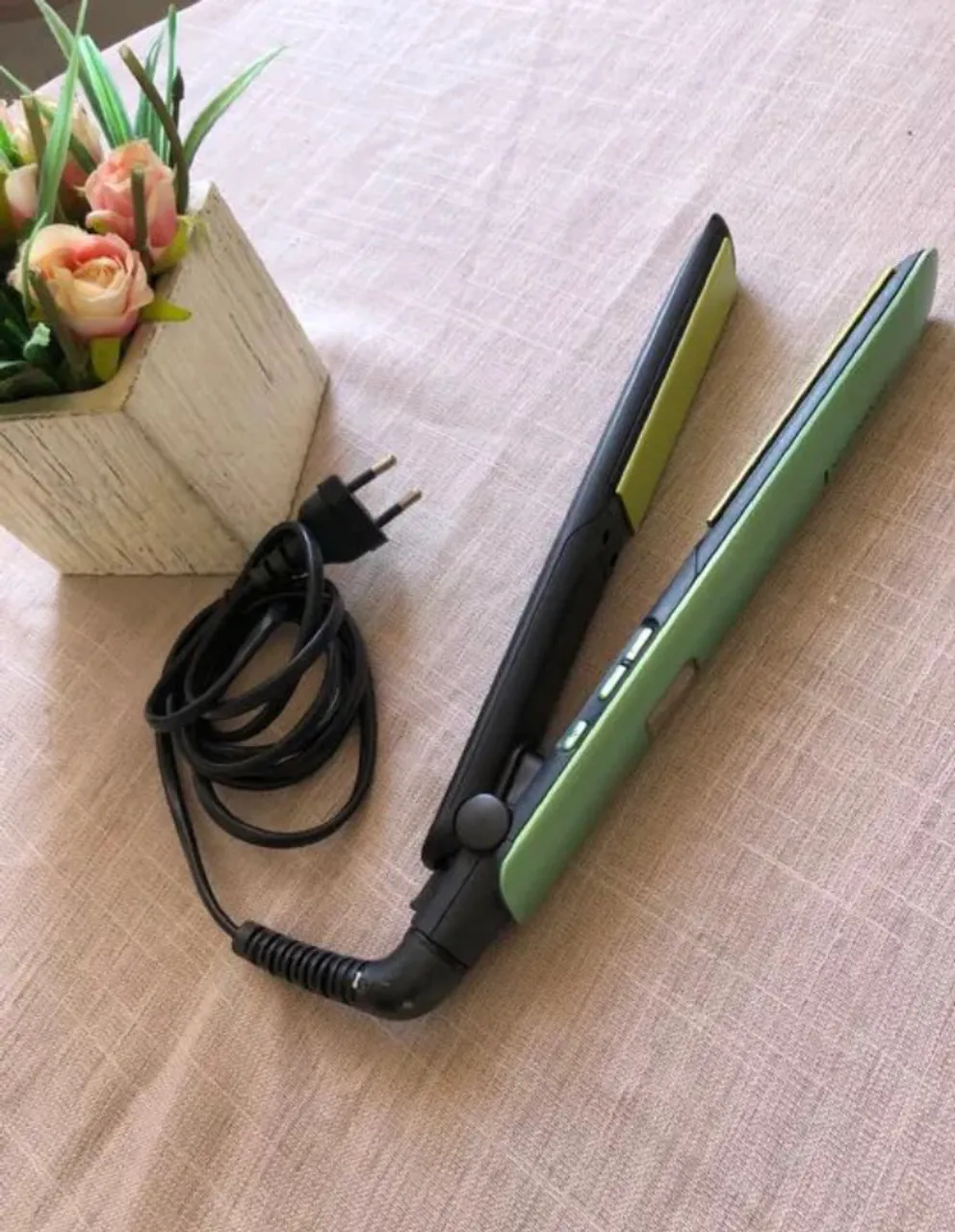 Prancha de cabelo em cerâmica