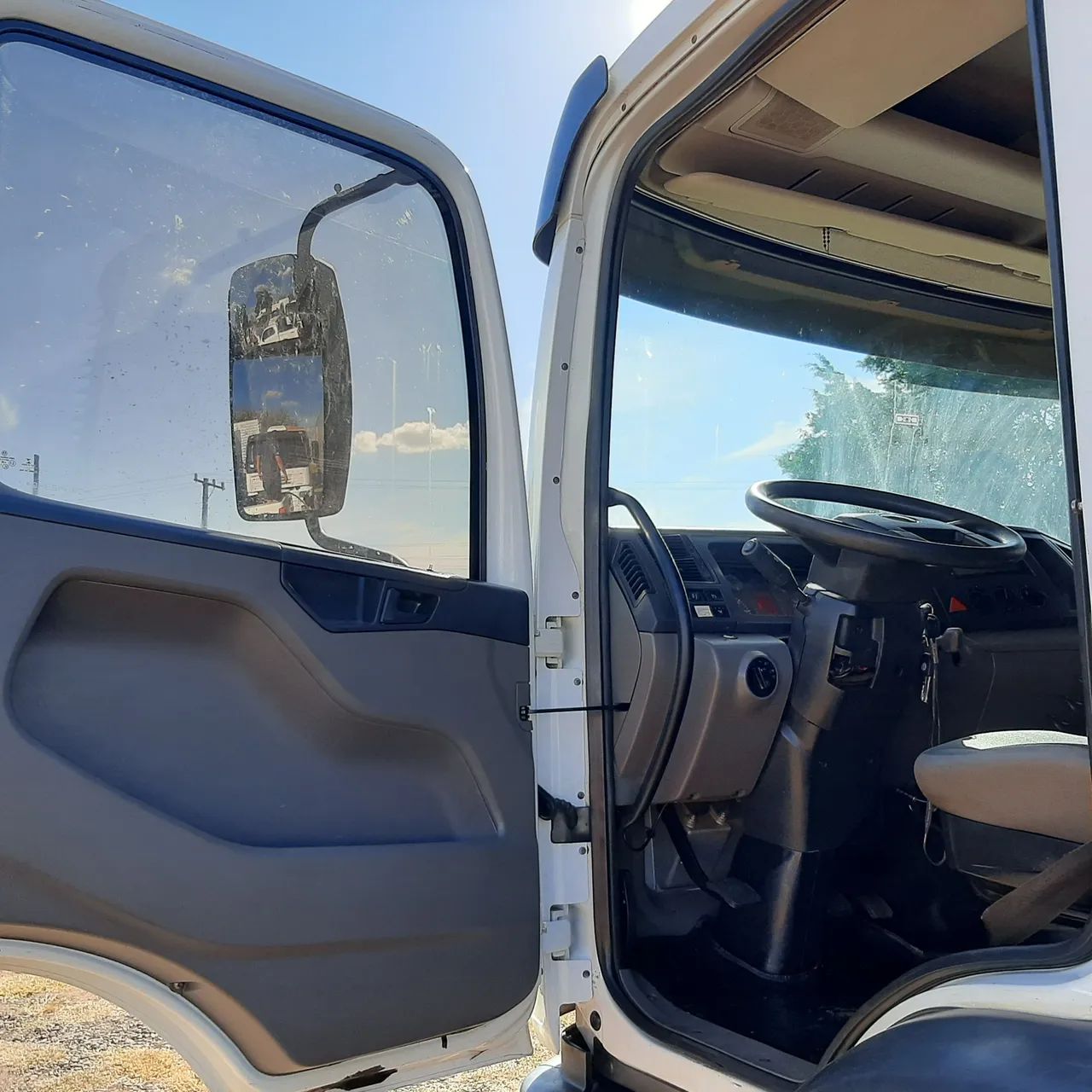 Volkswagem 24.280 - Foto 5