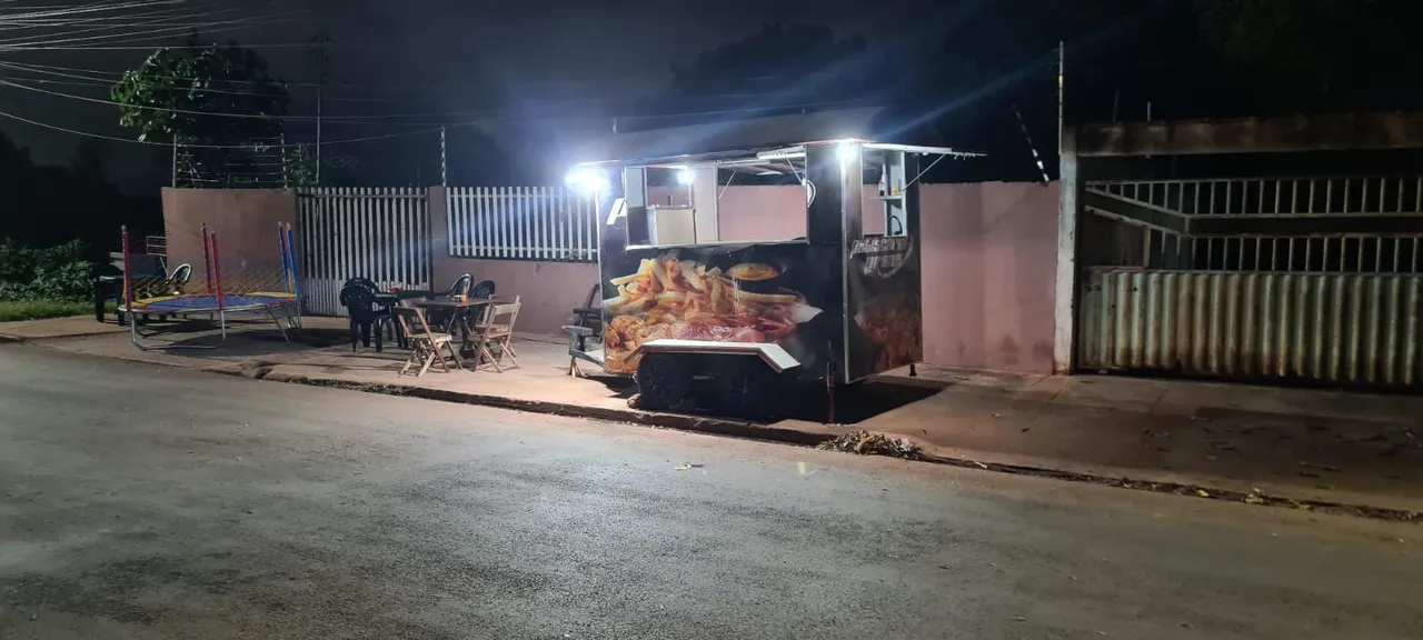 Vendo ou alugo Food Truck completo