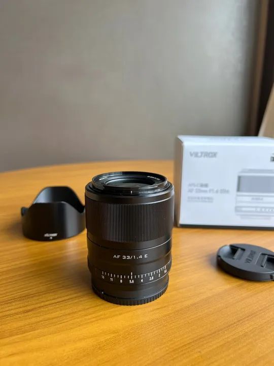 Lente Viltrox AF 33mm f/1.4 E para Câmeras Sony E-Mount