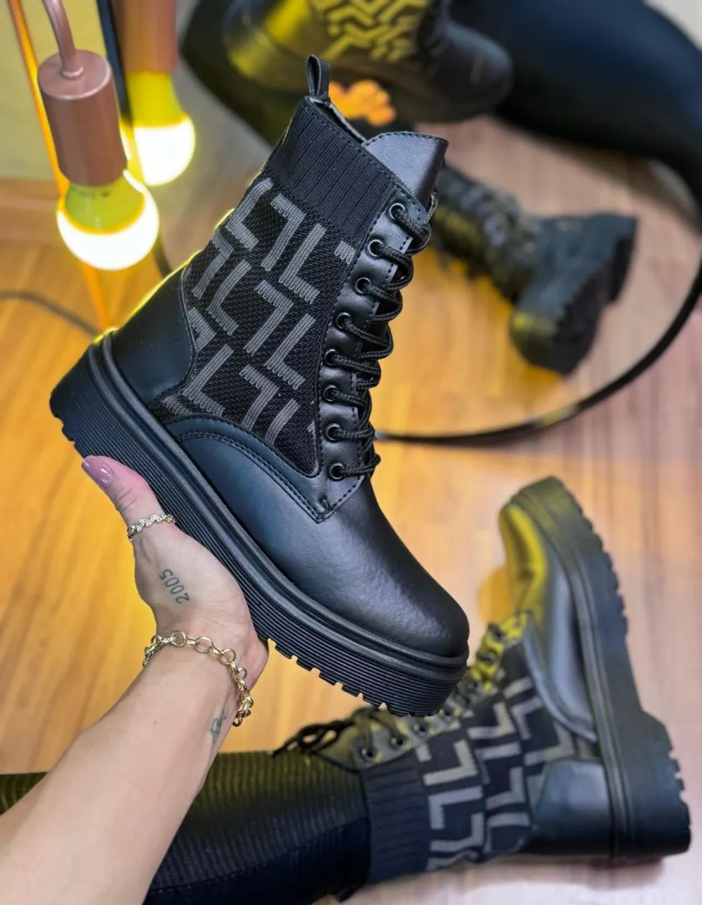 Bota Schütz (encomenda)