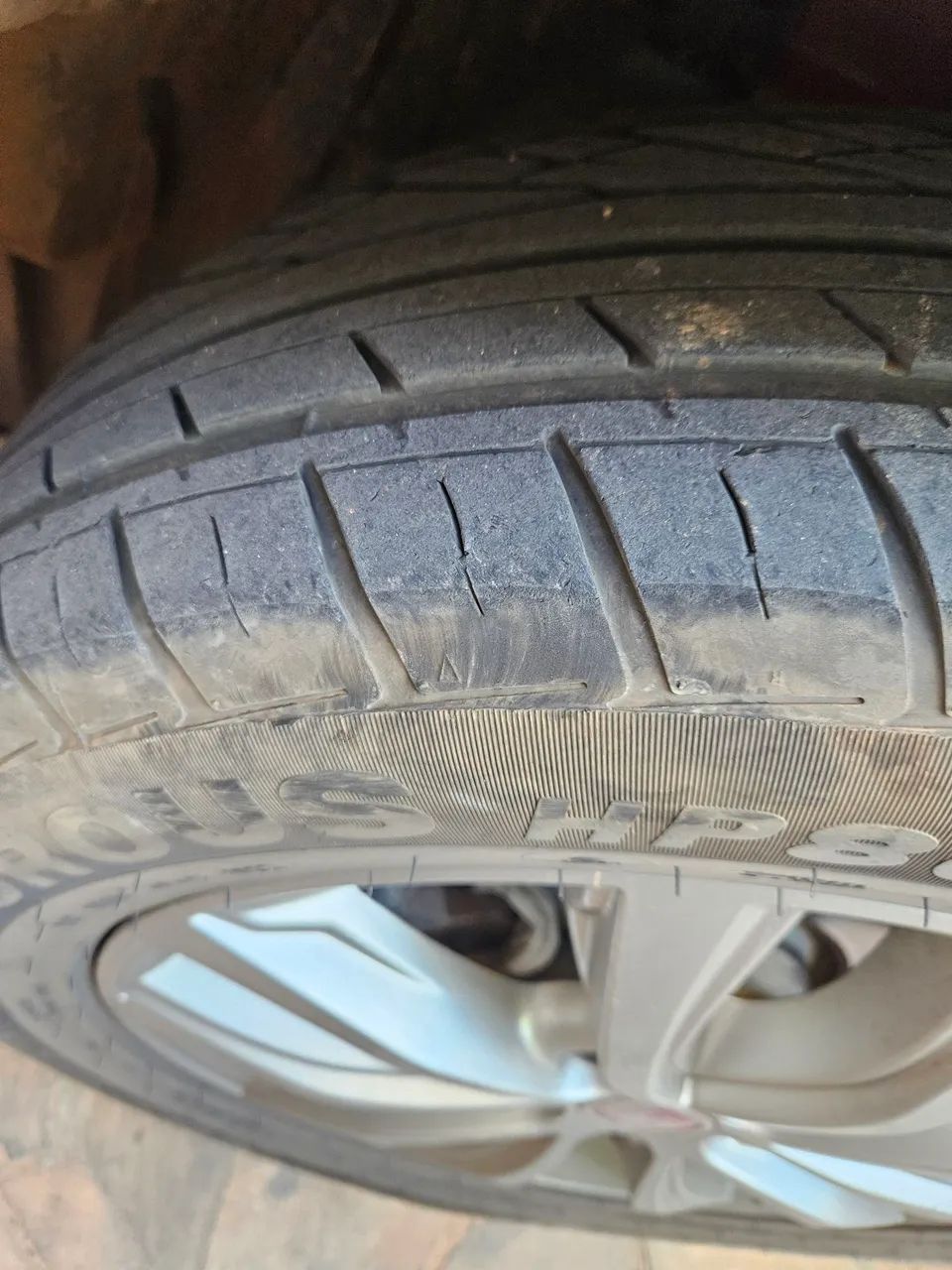 Pneu para carro Aro 18 - Foto 2