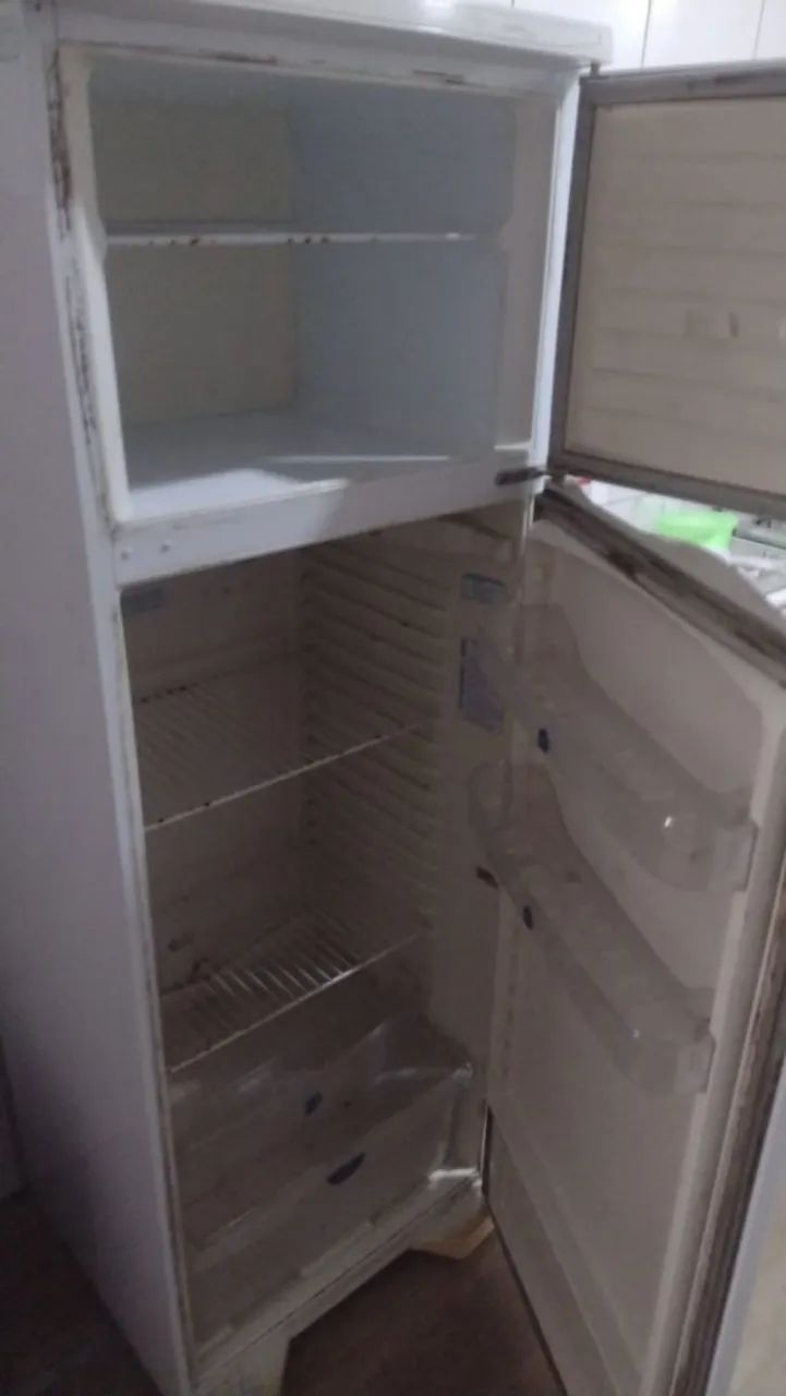 Geladeira Dako 337 Litros - Foto 4