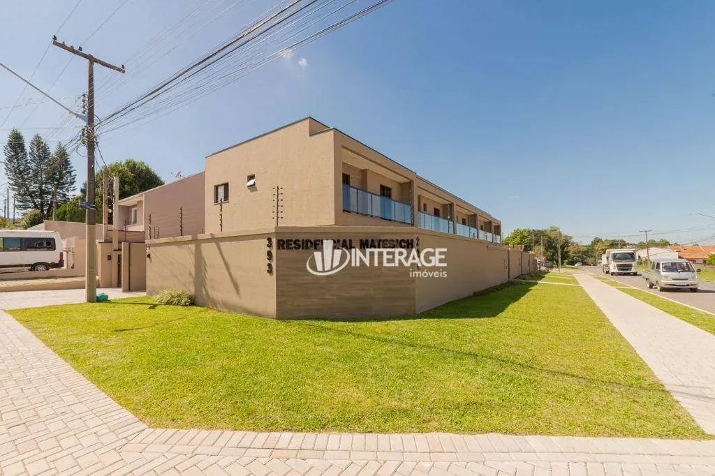 Sobrado com 3 Quartos para alugar, 114 m² por R$ 4.174/mês - Santa Felicidade - Curitiba/P