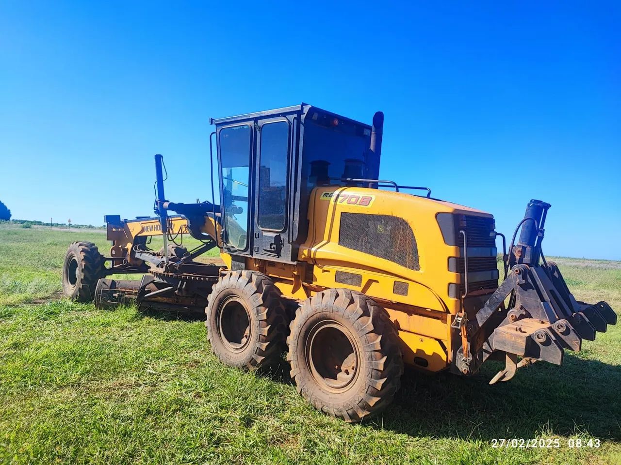 Motoniveladora New Holland RG170 - Ano 2008 - Foto 3