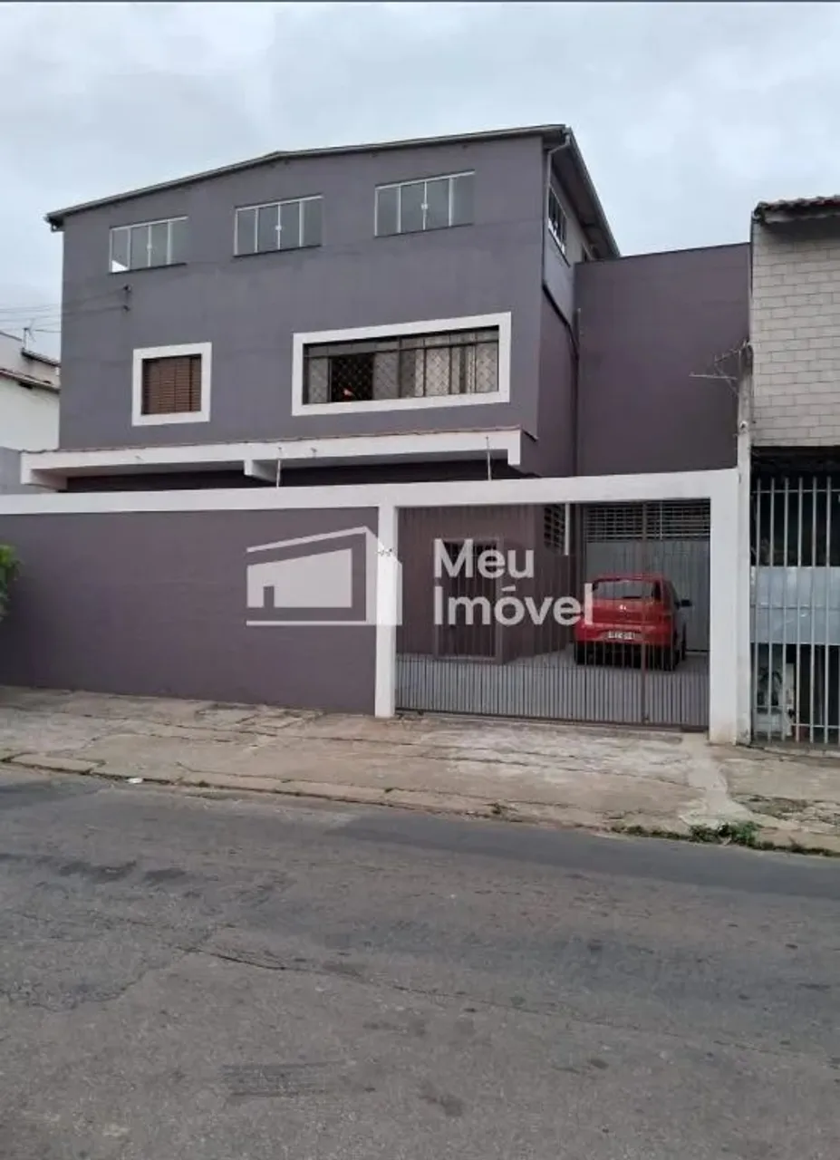 Imóvel para aluguel tem 350 metros quadrados com 4 quartos