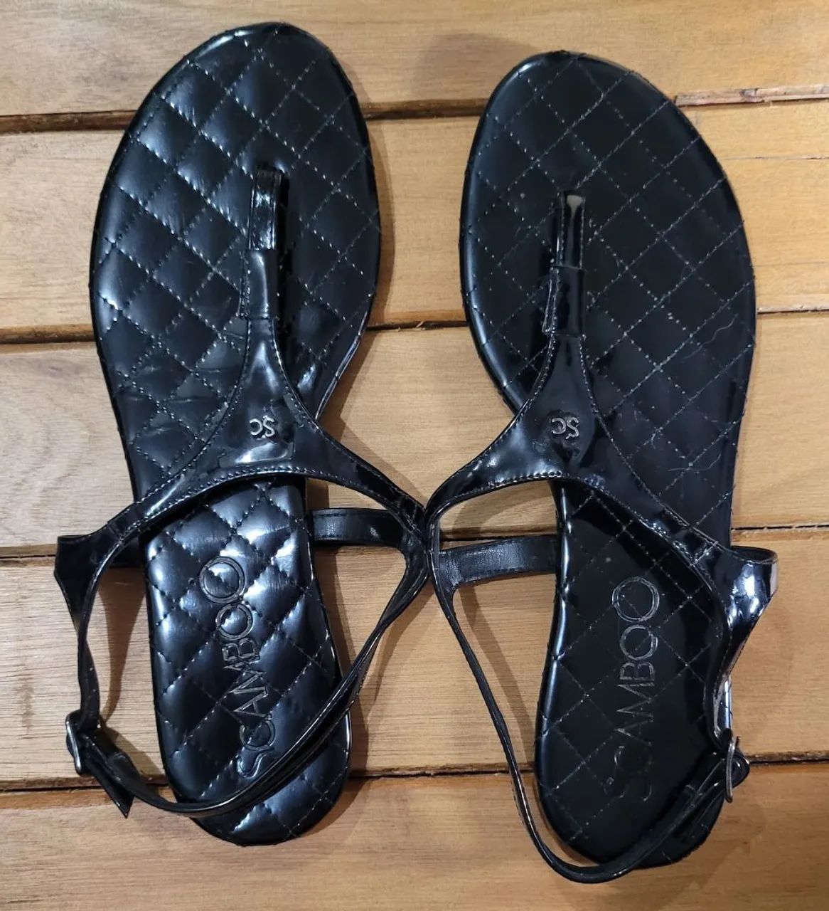 Sandália Scamboo Preta - Conforto e Estilo