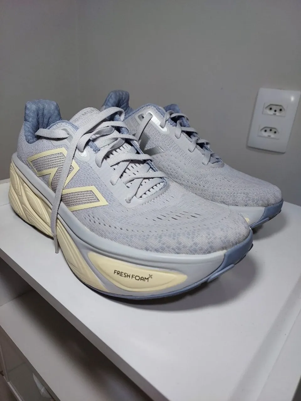 Tênis New Balance Fresh Foam X More V5 Feminino