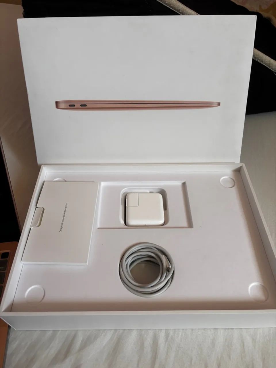 Lindo MacBook Air muito novo