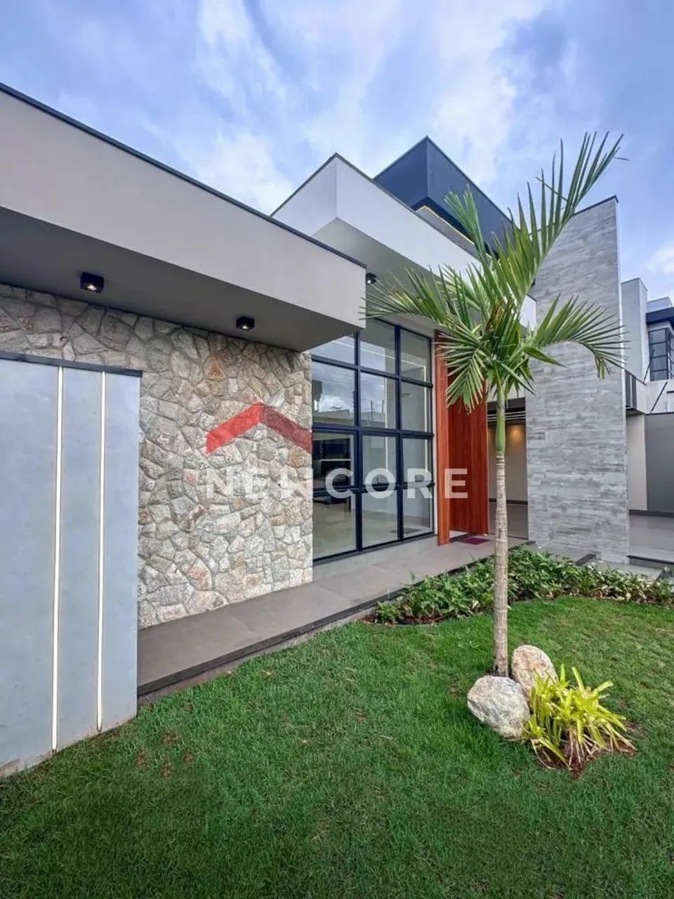Casa em Rua Pioneiro João Lima - Jardim Cidade Monções - Maringá/PR