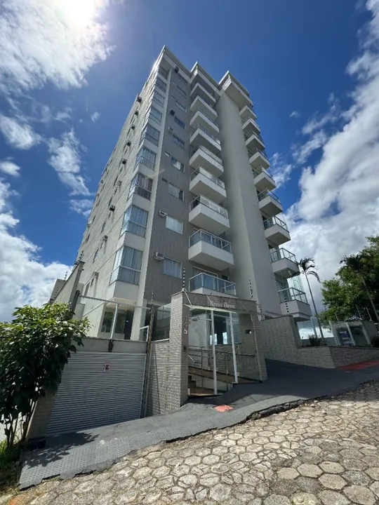 Apartamento 02 quartos com suíte e 03 vagas de garagem no bairro Fazenda Vitali - Colatina