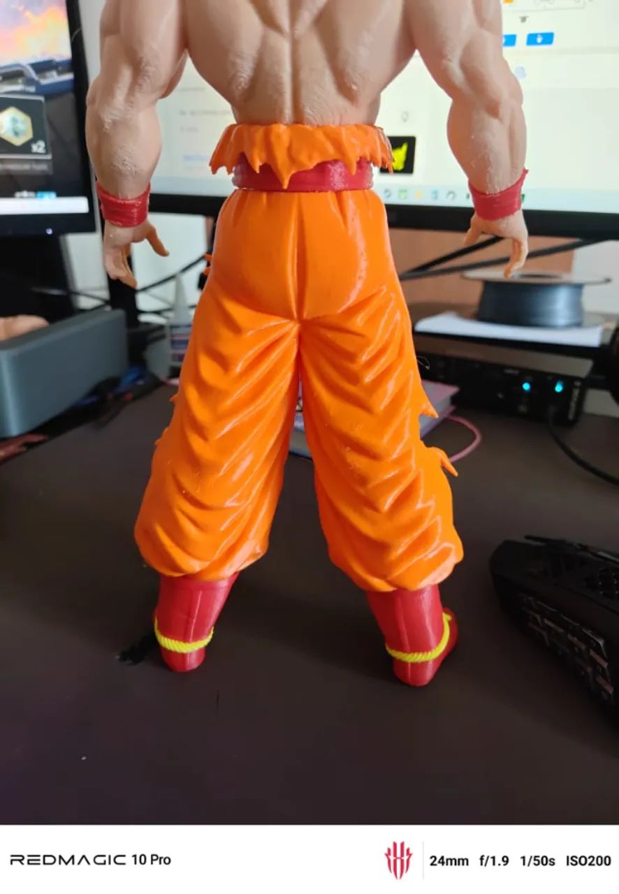 action figure goku 3d 30cm - Foto 2