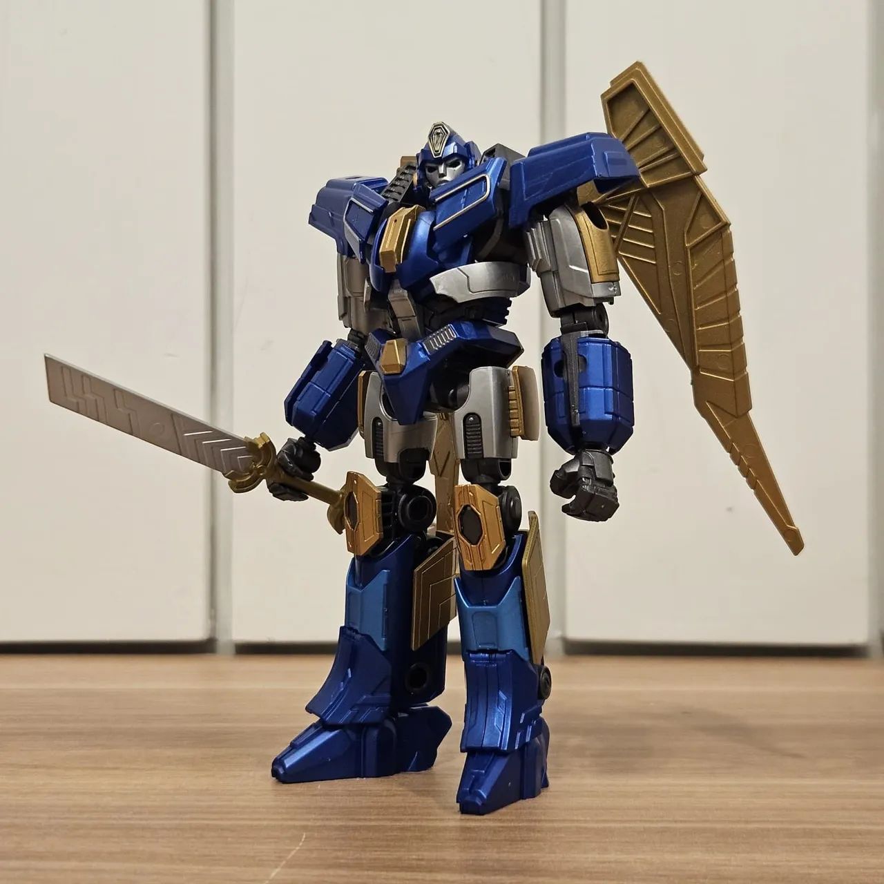 TRANSFORMERS BLOKEES SENTINEL PRIME (USADO SEM LED)