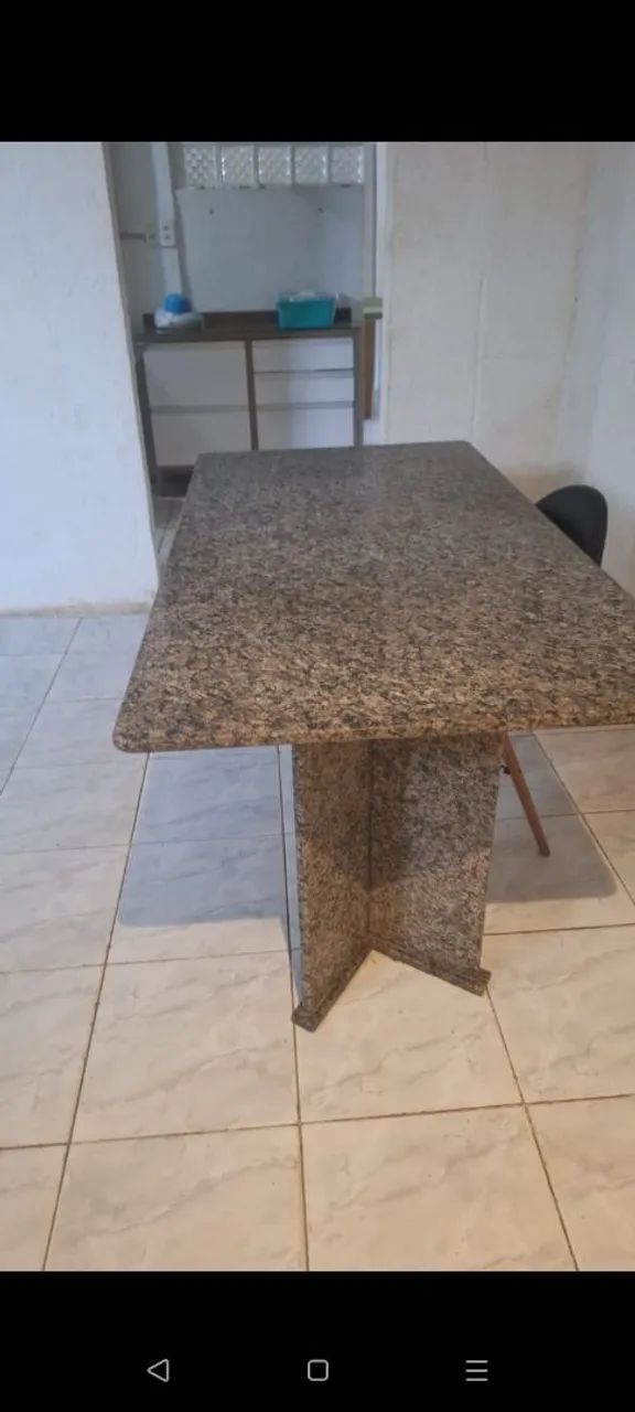 Mesa em mármore 
